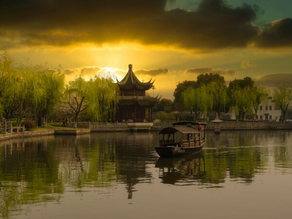 japan-and-china-holidaybay